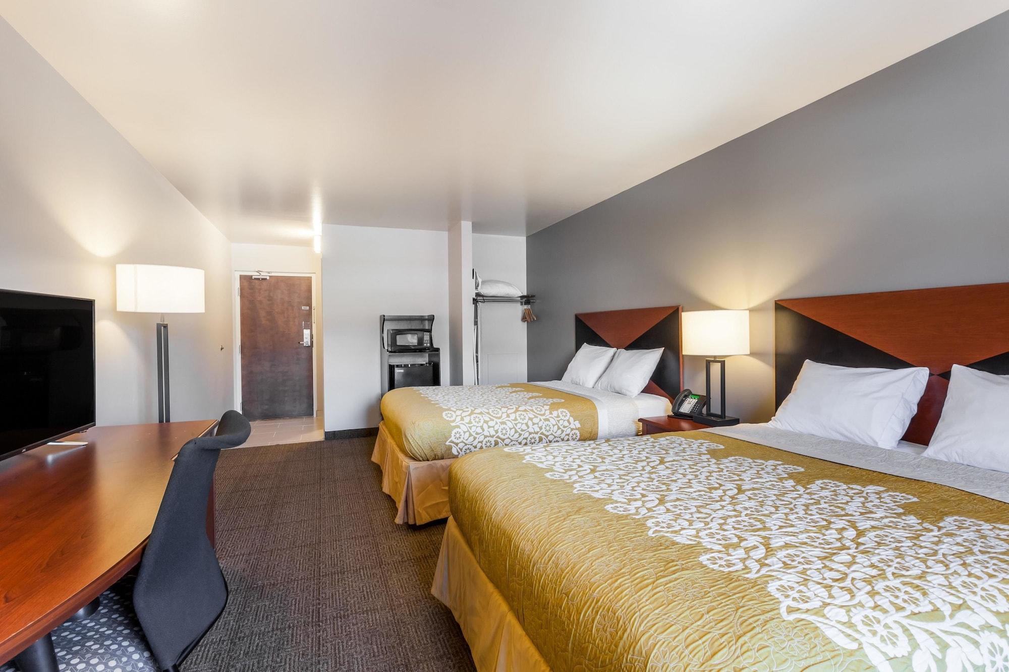 Days Inn & Suites By Wyndham Lancaster Amish Country Mountville Экстерьер фото